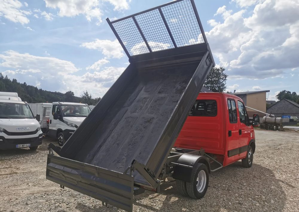 Iveco Daily 35C13 Brygadówka wywrotka Klimatyzacja Dubel hak kiper doka 35C13 - Komercauto pašizgāzējs: foto 3 Iveco Daily 35C13 Brygadówka wywrotka Klimatyzacja Dubel hak kiper doka 35C13 - Komercauto pašizgāzējs: foto 3