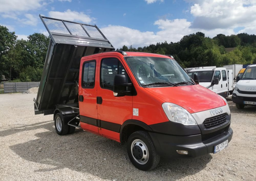 Iveco Daily 35C13 Brygadówka wywrotka Klimatyzacja Dubel hak kiper doka 35C13 - Komercauto pašizgāzējs: foto 1 Iveco Daily 35C13 Brygadówka wywrotka Klimatyzacja Dubel hak kiper doka 35C13 - Komercauto pašizgāzējs: foto 1
