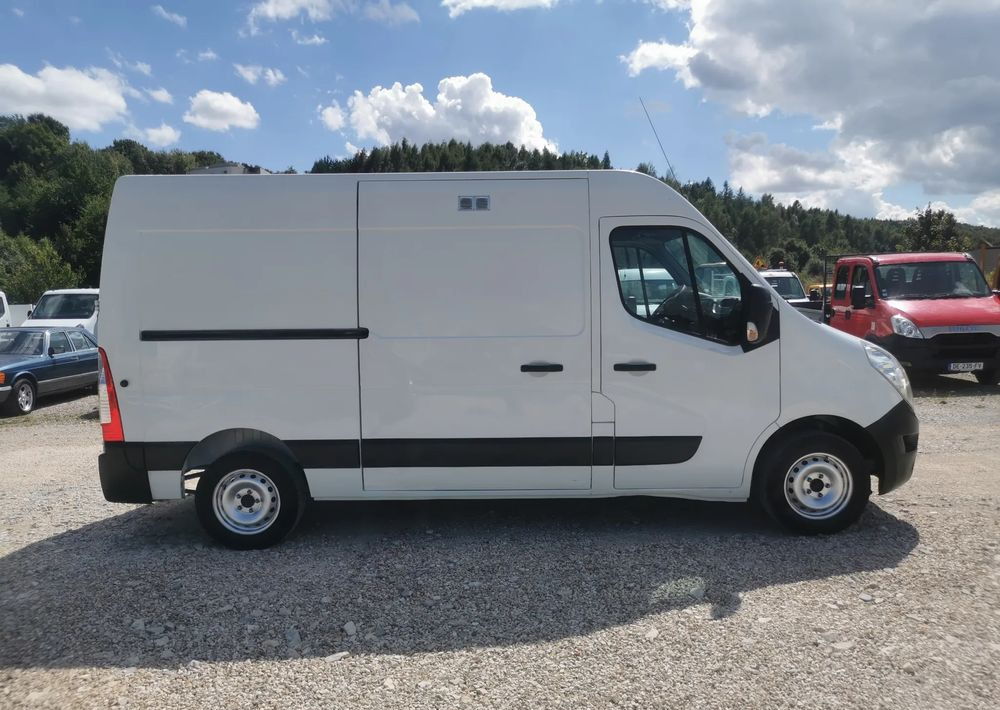 Renault Master L2H2 ładny 2.3dCi-135KM 6-biegów Kamera cofania Klimatyzacja - Kravas mikroautobuss: foto 4 Renault Master L2H2 ładny 2.3dCi-135KM 6-biegów Kamera cofania Klimatyzacja - Kravas mikroautobuss: foto 4