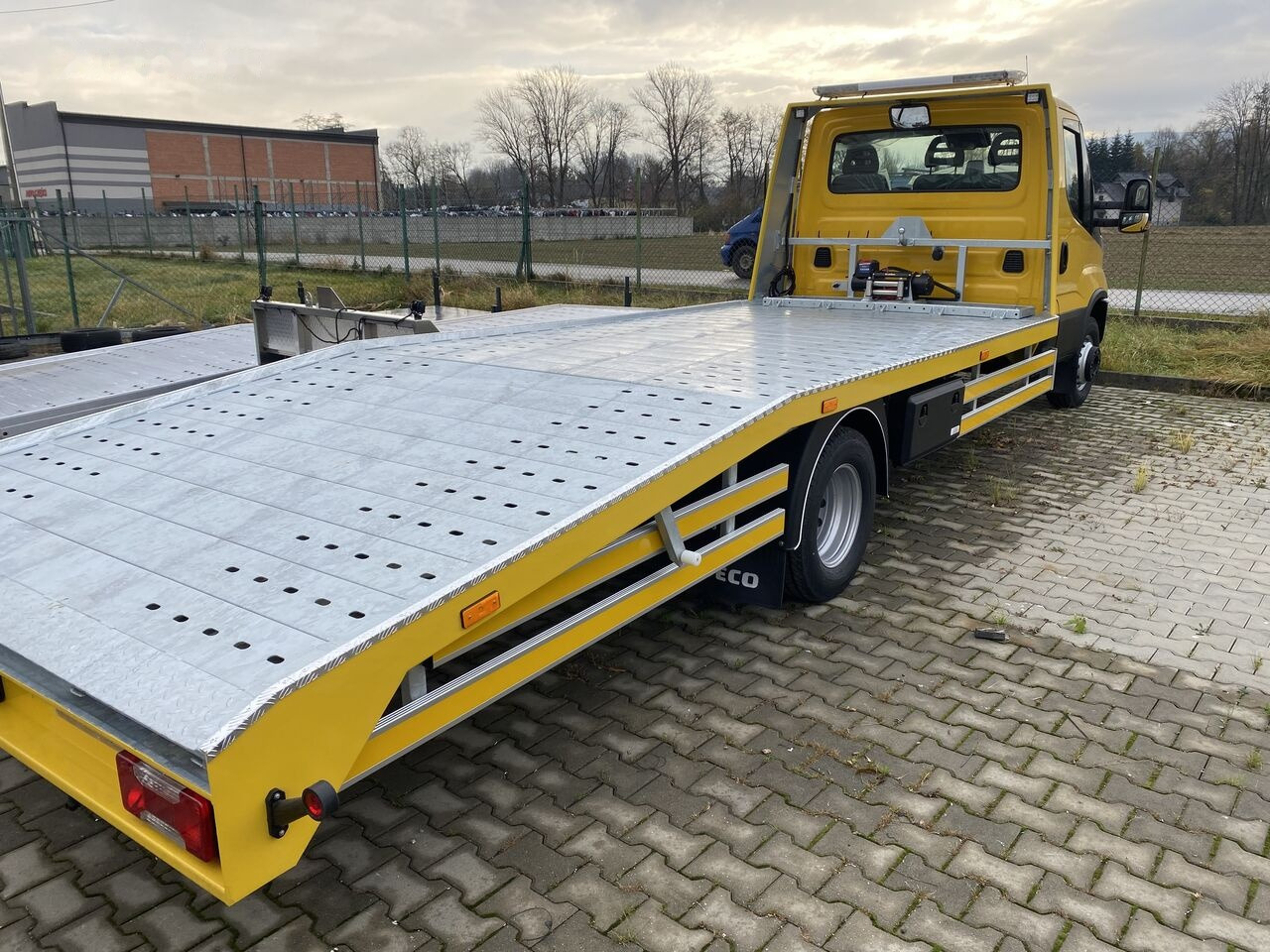 IVECO IVECO DAILY 70C18 laweta Hi-Matic - Auto evakuators: foto 4 IVECO IVECO DAILY 70C18 laweta Hi-Matic - Auto evakuators: foto 4