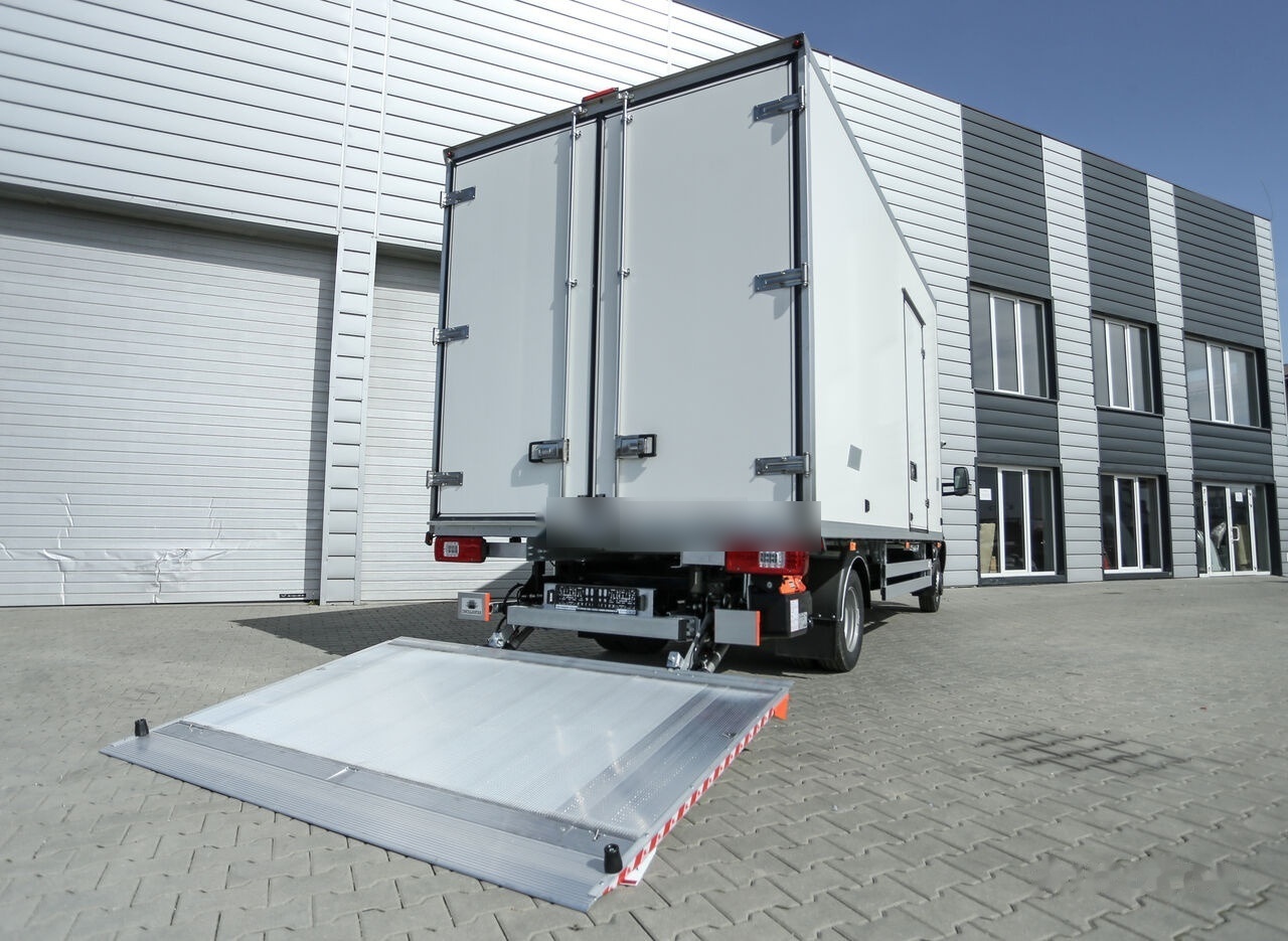 Mercedes-Benz Sprinter 319 - Furgons ar slēgtā virsbūve: foto 4 Mercedes-Benz Sprinter 319 - Furgons ar slēgtā virsbūve: foto 4