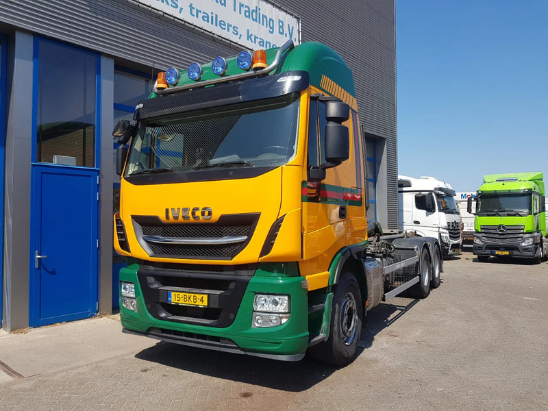 Iveco Stralis AS260Y Haakarm 217.000 KM - Pacēlājs ar āķi: foto 2 Iveco Stralis AS260Y Haakarm 217.000 KM - Pacēlājs ar āķi: foto 2