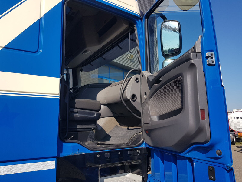 Vilcējs DAF XF 460 FTG 6x2: foto 18