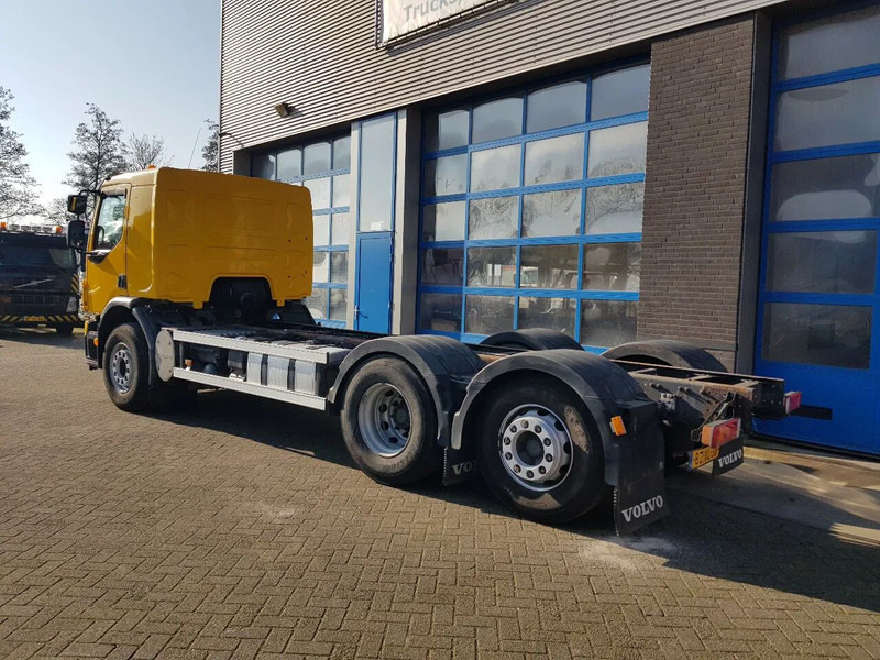 Volvo FE 300 EEV 6X2 Retarder Pto 234.000 KM TÜV - Šasija kravas automašīna: foto 4 Volvo FE 300 EEV 6X2 Retarder Pto 234.000 KM TÜV - Šasija kravas automašīna: foto 4