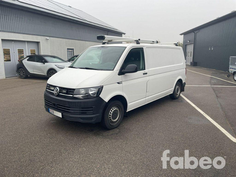 Volkswagen Transporter T30 2.0 TDI - Mazs furgons: foto 1 Volkswagen Transporter T30 2.0 TDI - Mazs furgons: foto 1