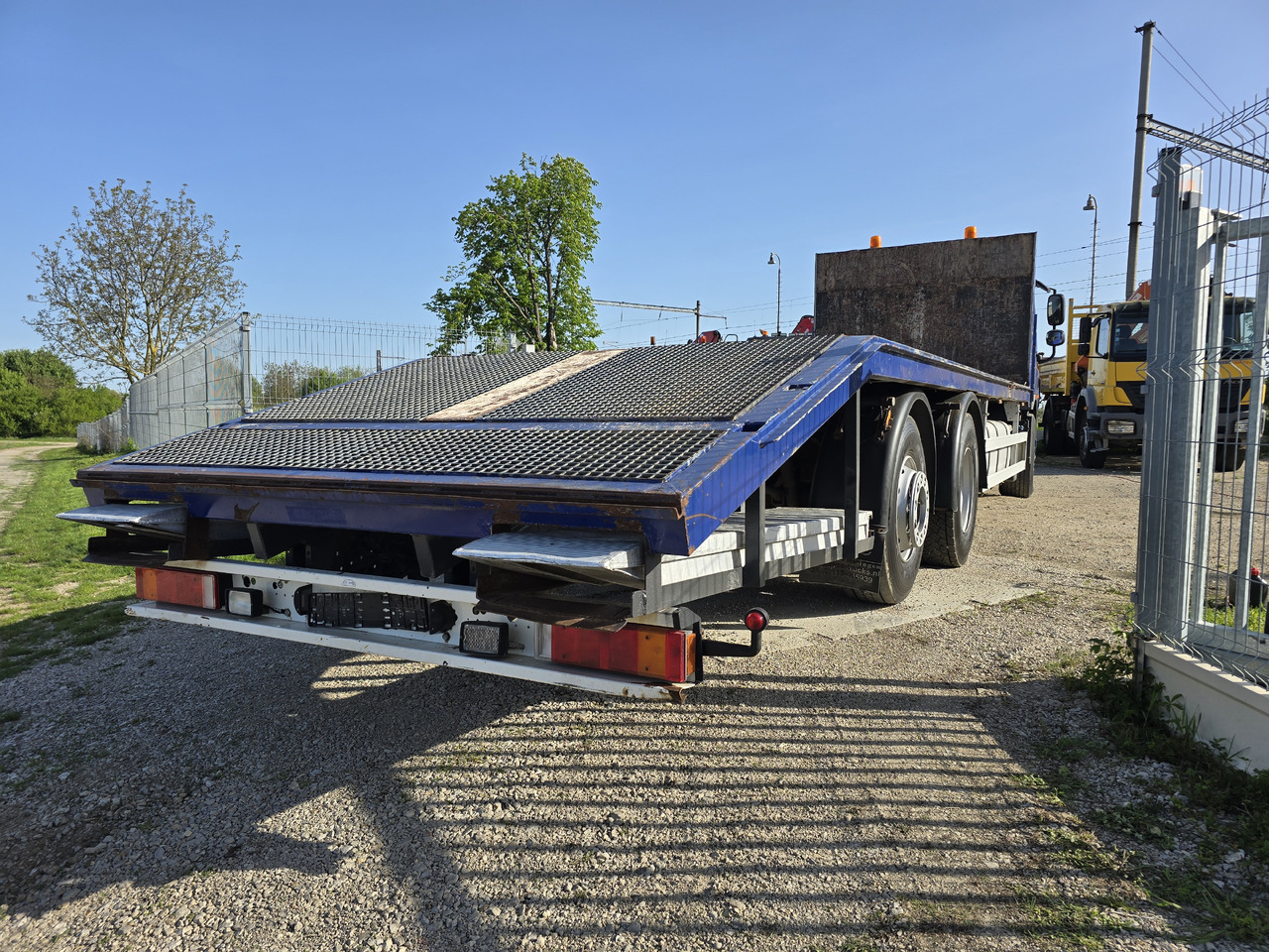 DAF CF 360 MACHINE TRANSPORTER - Autovedējs: foto 4 DAF CF 360 MACHINE TRANSPORTER - Autovedējs: foto 4