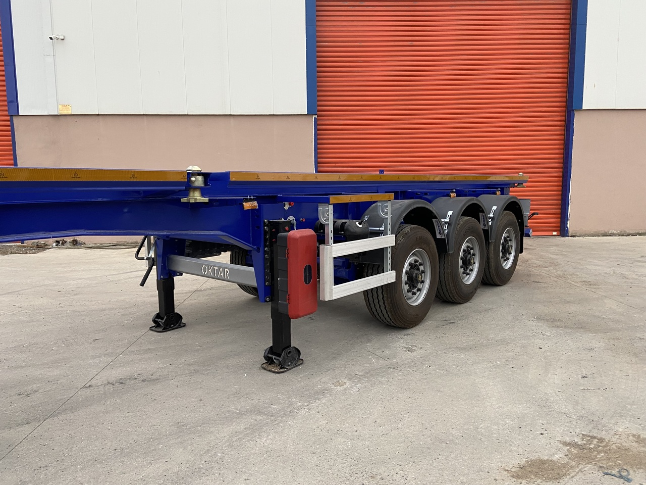 OKTAR CONTAINER TIPPER TRAILER ADR 2025 - Puspiekabe noņemamā virsbūve/ Konteineru vedējs: foto 5 OKTAR CONTAINER TIPPER TRAILER ADR 2025 - Puspiekabe noņemamā virsbūve/ Konteineru vedējs: foto 5