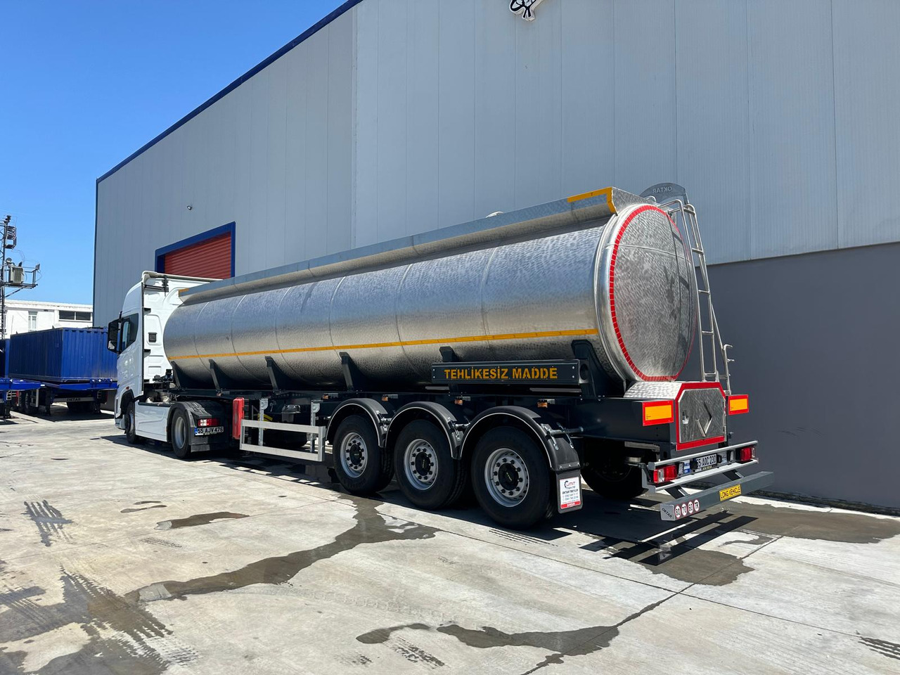 OKTAR TRAILER 2025 - Puspiekabe cisterna: foto 2 OKTAR TRAILER 2025 - Puspiekabe cisterna: foto 2