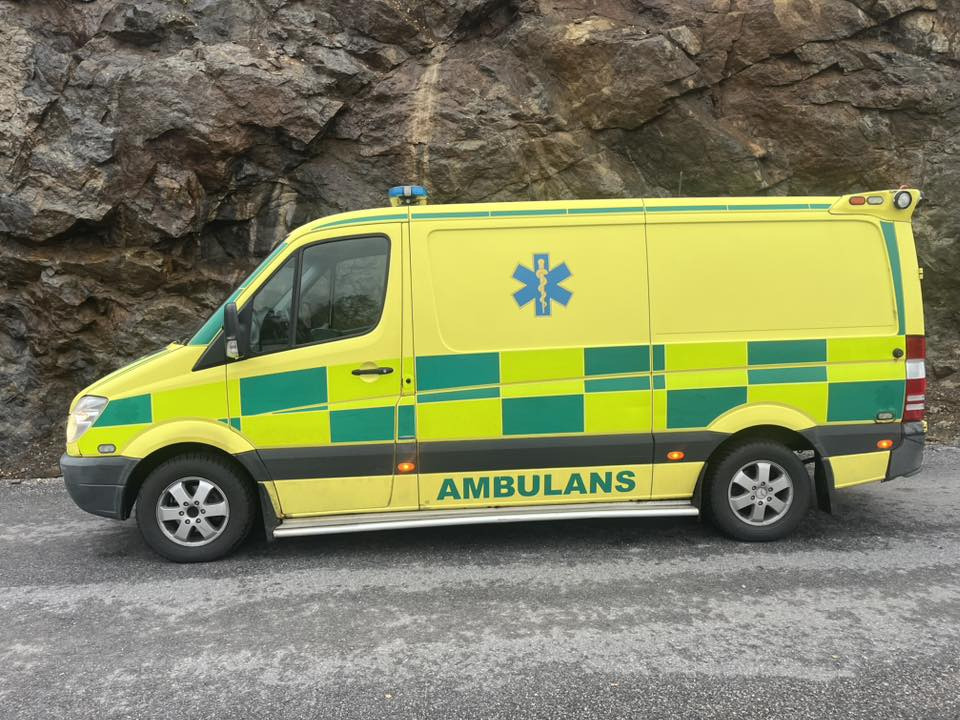 MERCEDES-BENZ Sprinter 316 NGT - AMBULANCE / швидка допомога / shvydka dopomoha - Ātrās palīdzības mašīna: foto 2 MERCEDES-BENZ Sprinter 316 NGT - AMBULANCE / швидка допомога / shvydka dopomoha - Ātrās palīdzības mašīna: foto 2