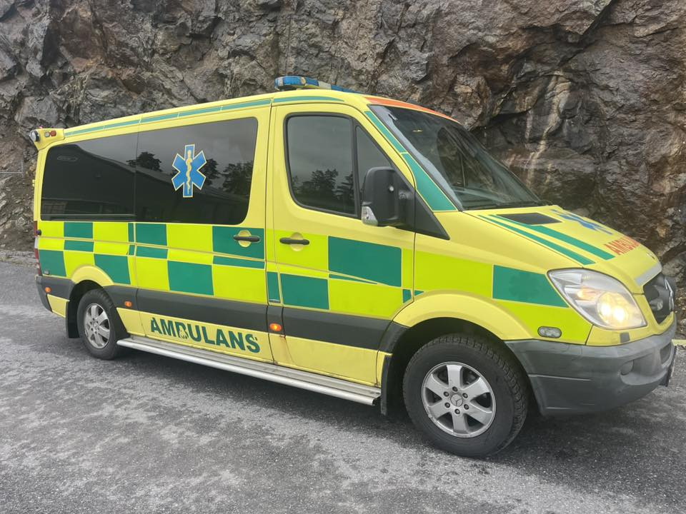 MERCEDES-BENZ Sprinter 316 NGT - Ātrās palīdzības mašīna: foto 4 MERCEDES-BENZ Sprinter 316 NGT - Ātrās palīdzības mašīna: foto 4