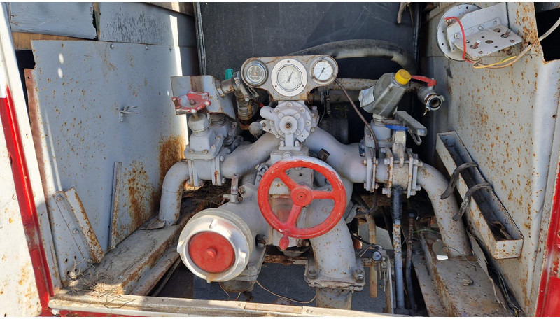 Mercedes-Benz 1113 4X4 new tank - Ugunsdzēsēju mašīna: foto 5 Mercedes-Benz 1113 4X4 new tank - Ugunsdzēsēju mašīna: foto 5