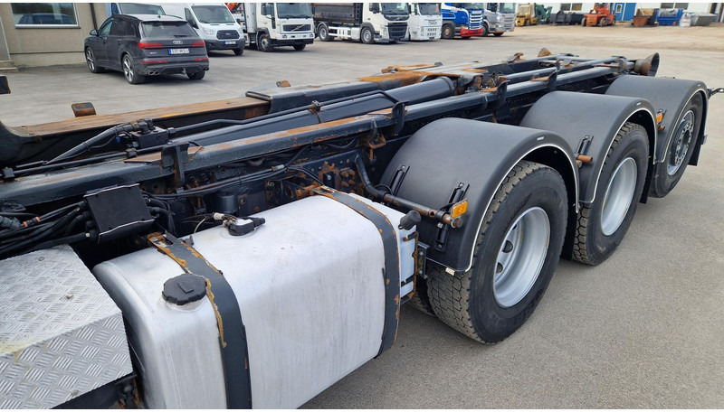 Volvo FH480 8X4*4 - Pacēlājs ar āķi: foto 5 Volvo FH480 8X4*4 - Pacēlājs ar āķi: foto 5