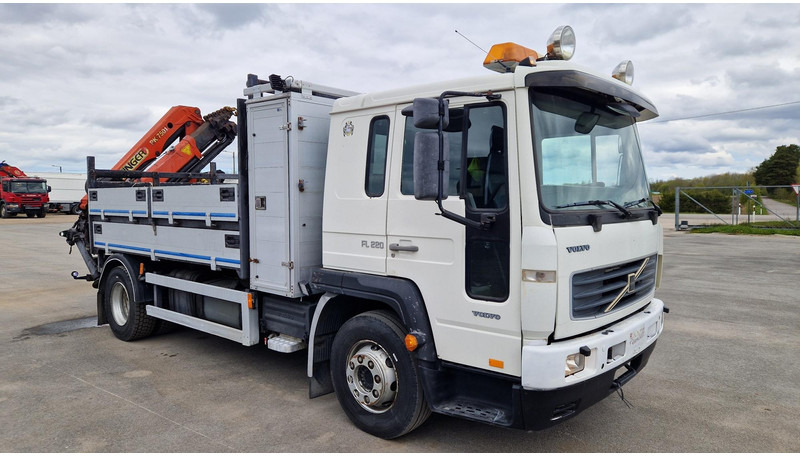 Volvo FL220 4X2 Palfinger PK7501 - Bortu kravas automašīna/ Platforma, Kravas auto ar manipulatoru: foto 5 Volvo FL220 4X2 Palfinger PK7501 - Bortu kravas automašīna/ Platforma, Kravas auto ar manipulatoru: foto 5