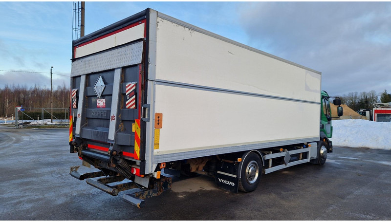 Volvo FL250 4X2 lifting box - Kravas automašīna ar slēgto virsbūvi: foto 3 Volvo FL250 4X2 lifting box - Kravas automašīna ar slēgto virsbūvi: foto 3