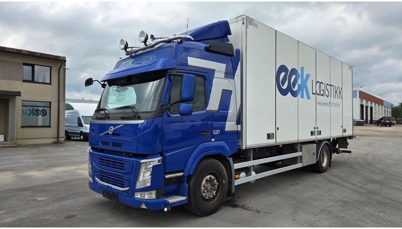 Volvo FM330 4X2 - Kravas automašīna ar slēgto virsbūvi: foto 1 Volvo FM330 4X2 - Kravas automašīna ar slēgto virsbūvi: foto 1