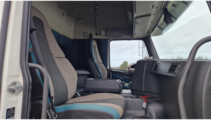 Pacēlājs ar āķi Volvo FM460 6X2*4: foto 9