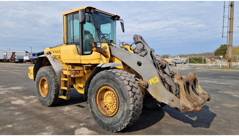 Volvo L90F - Riteņu iekrāvējs: foto 2 Volvo L90F - Riteņu iekrāvējs: foto 2
