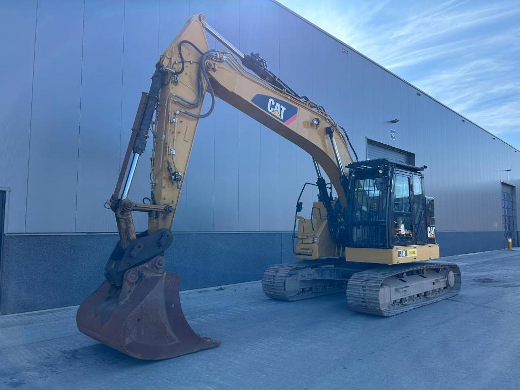 CAT 325 FL CR - Kāpurķēžu ekskavators: foto 2 CAT 325 FL CR - Kāpurķēžu ekskavators: foto 2