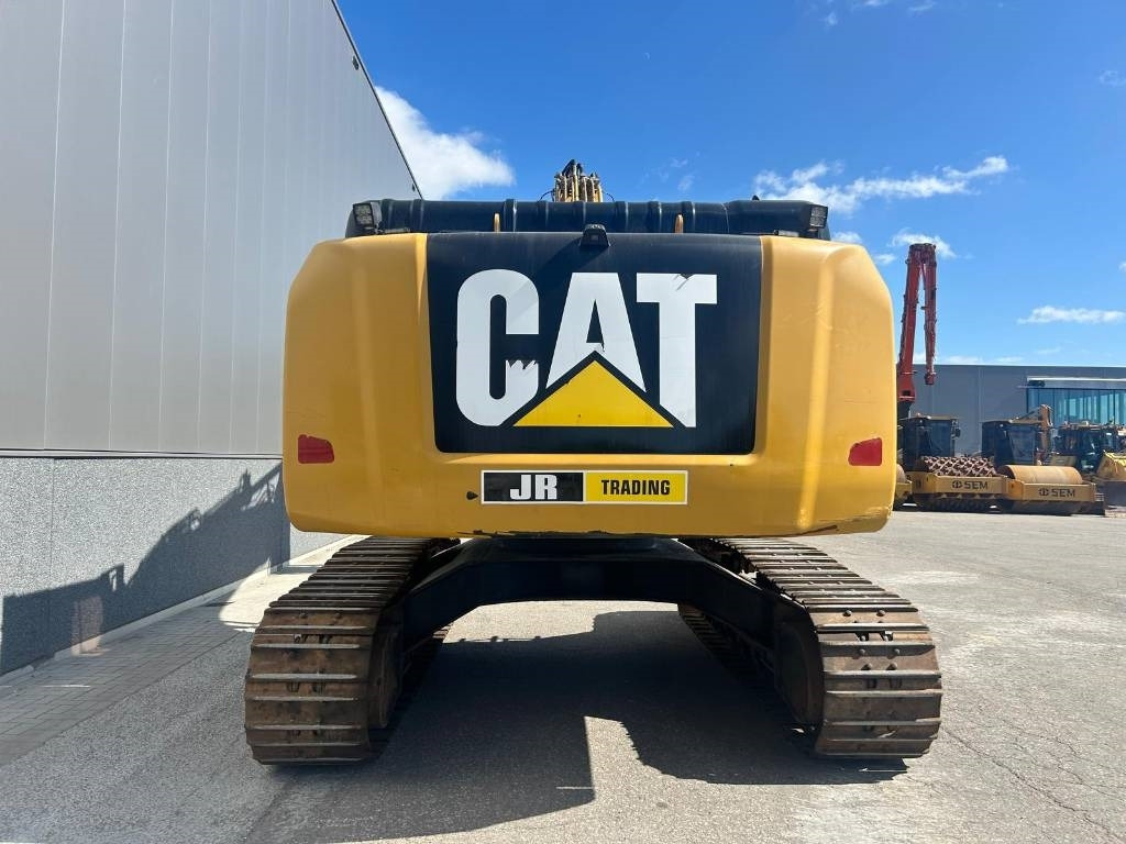 CAT 330 FL - Kāpurķēžu ekskavators: foto 4 CAT 330 FL - Kāpurķēžu ekskavators: foto 4
