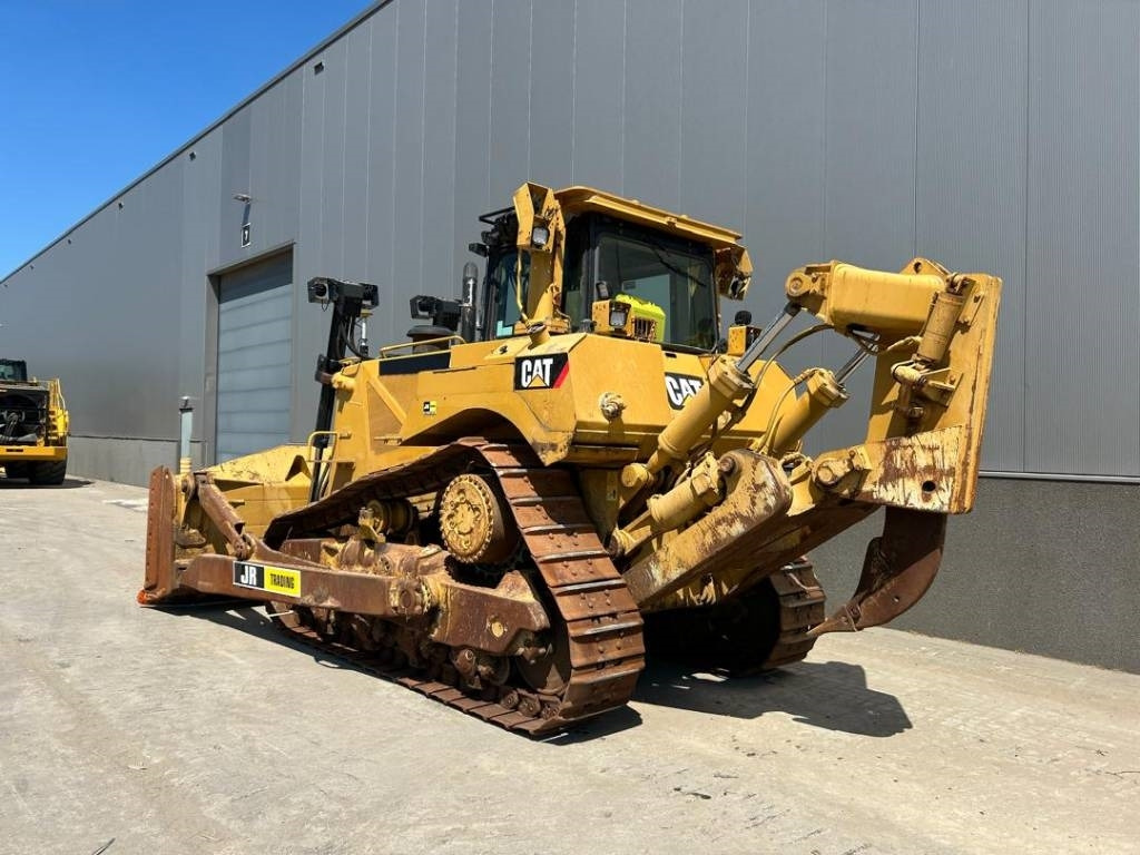CAT D 8 T (Leica GPS) - Buldozers: foto 3 CAT D 8 T (Leica GPS) - Buldozers: foto 3