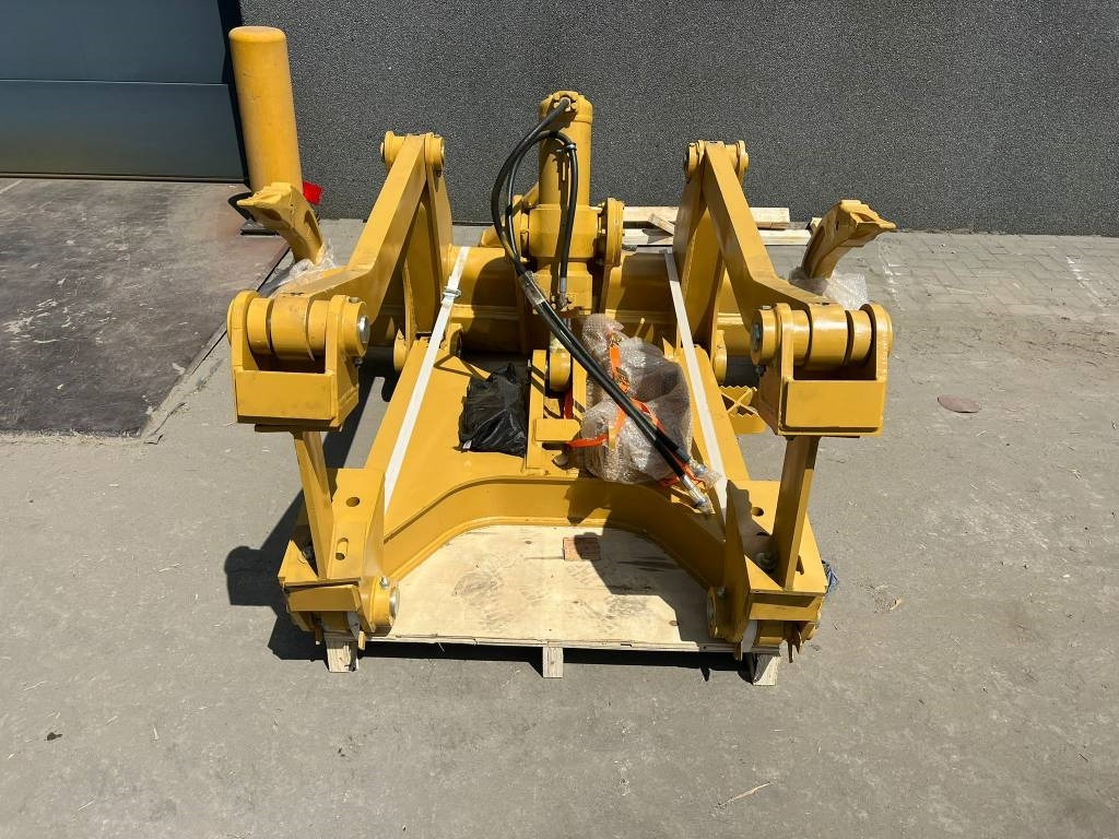 CAT D6T - D6R NEW RIPPER - Irdinātājs - Celtniecības tehnika: foto 3 CAT D6T - D6R NEW RIPPER - Irdinātājs - Celtniecības tehnika: foto 3