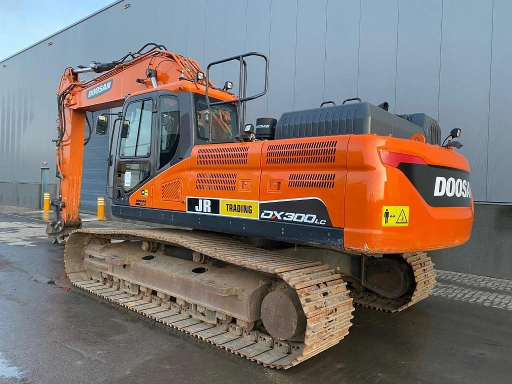 Doosan DX 300 LC-7 - Kāpurķēžu ekskavators: foto 3 Doosan DX 300 LC-7 - Kāpurķēžu ekskavators: foto 3