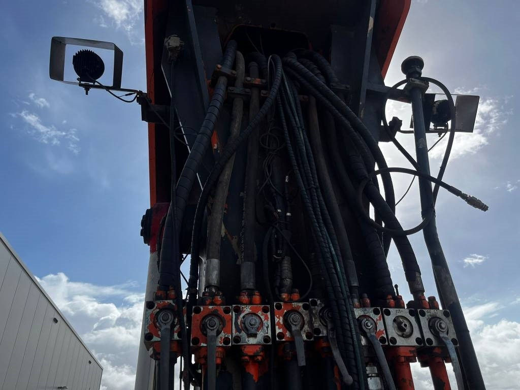 Demontāžas ekskavators Hitachi ZX 470 LCD - 3 (25m high reach demolition): foto 25