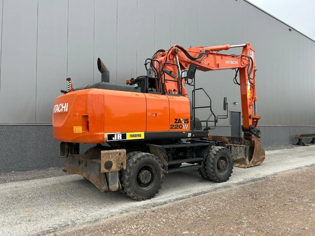 Hitachi ZX220W-5B - Riteņu ekskavators: foto 5 Hitachi ZX220W-5B - Riteņu ekskavators: foto 5