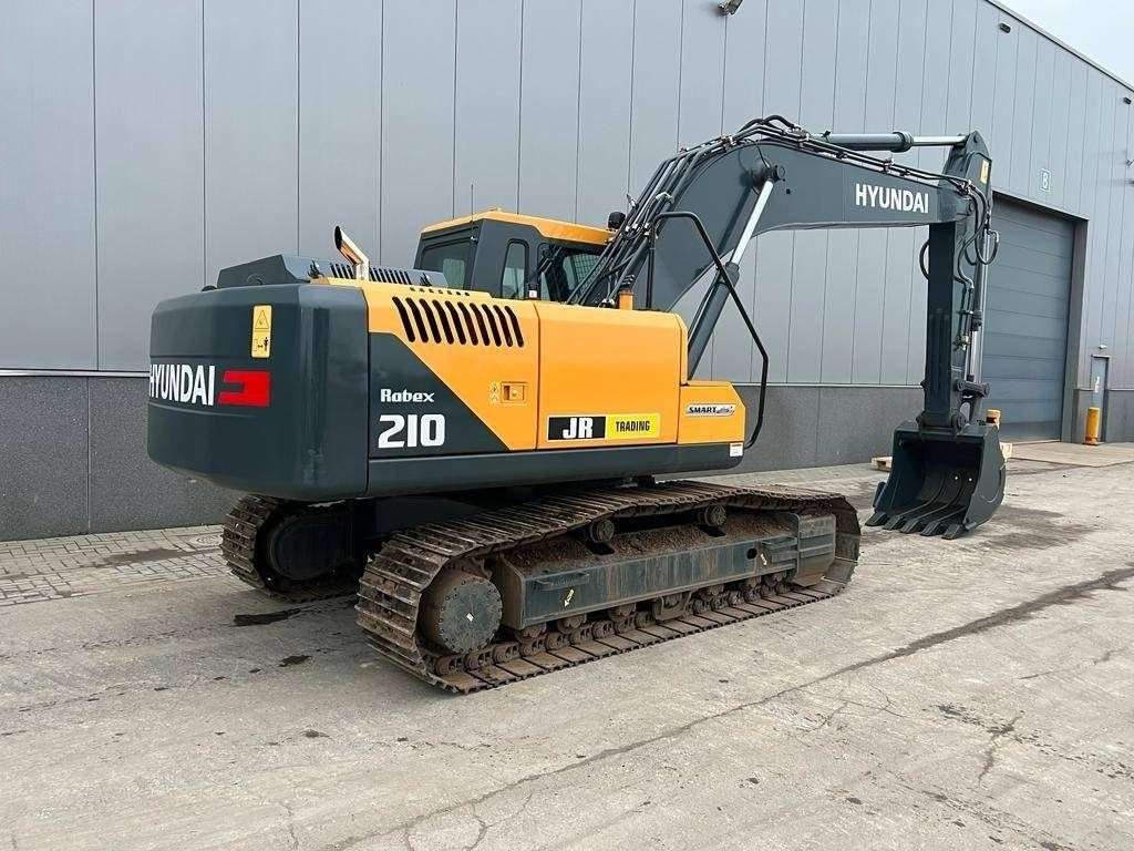 Hyundai R 210 - Kāpurķēžu ekskavators: foto 5 Hyundai R 210 - Kāpurķēžu ekskavators: foto 5