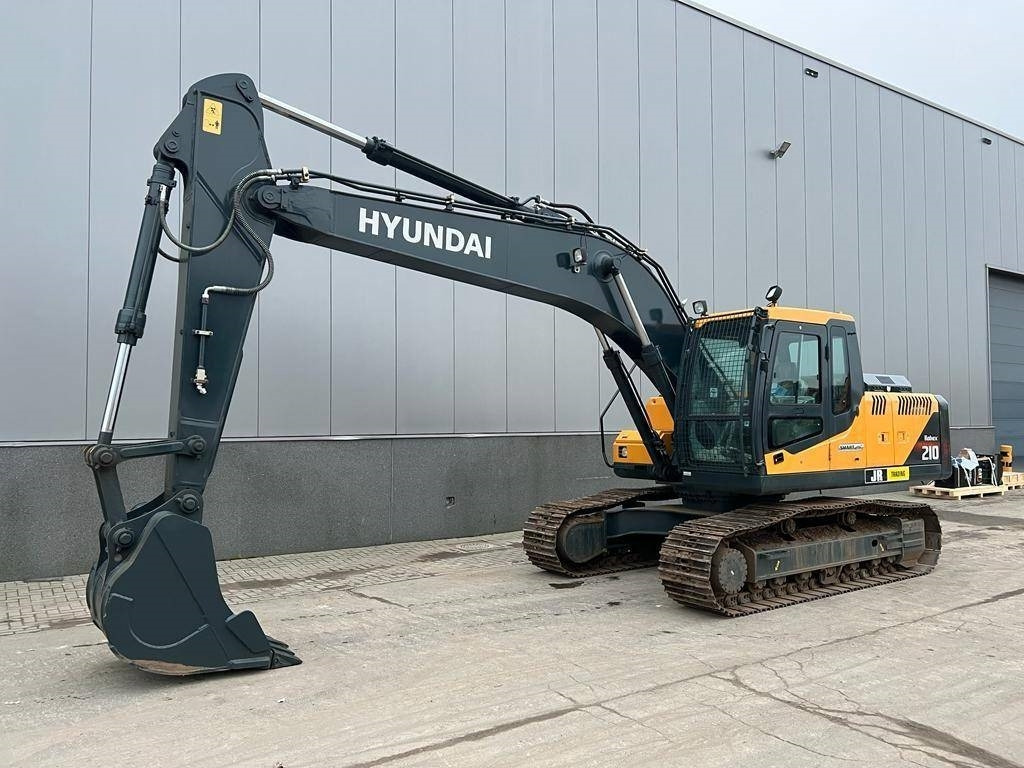 Hyundai R 210 - Kāpurķēžu ekskavators: foto 2 Hyundai R 210 - Kāpurķēžu ekskavators: foto 2
