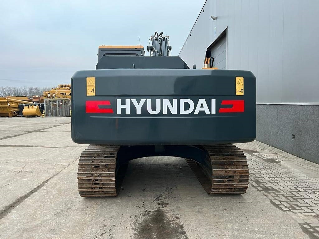 Hyundai R 210 - Kāpurķēžu ekskavators: foto 4 Hyundai R 210 - Kāpurķēžu ekskavators: foto 4