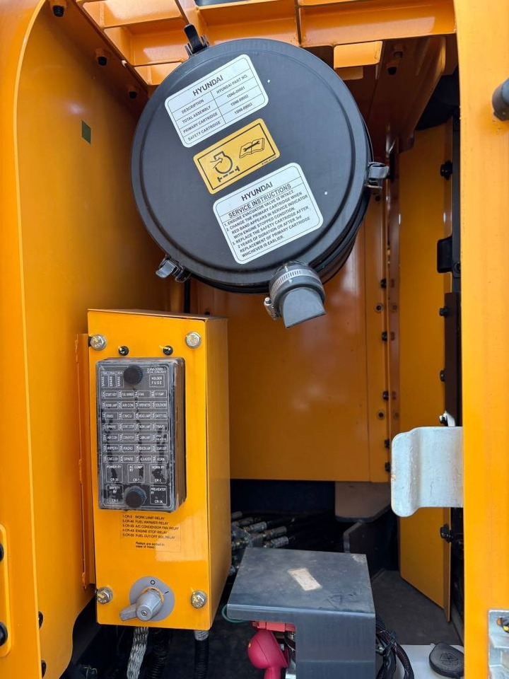 Jaunā Ekskavators Hyundai R 245 LR: foto 21