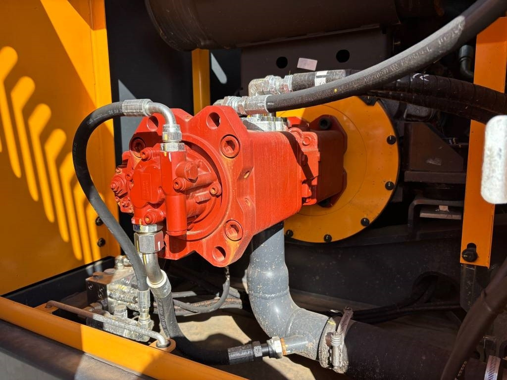 Jaunā Ekskavators Hyundai R 245 LR: foto 19