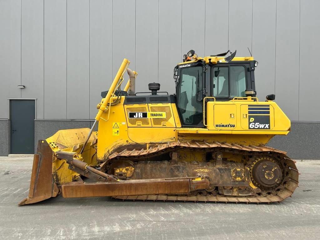 Komatsu D 65 WX-18 - Buldozers: foto 2 Komatsu D 65 WX-18 - Buldozers: foto 2