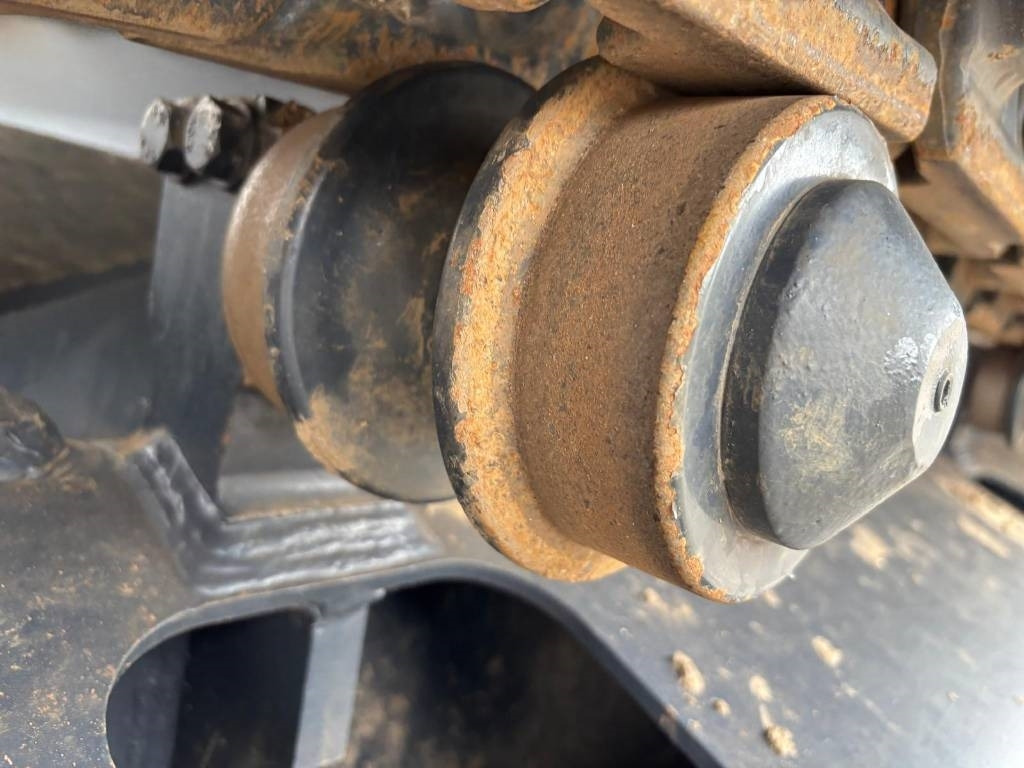 Jaunā Kāpurķēžu ekskavators Komatsu PC 210-10M0: foto 28