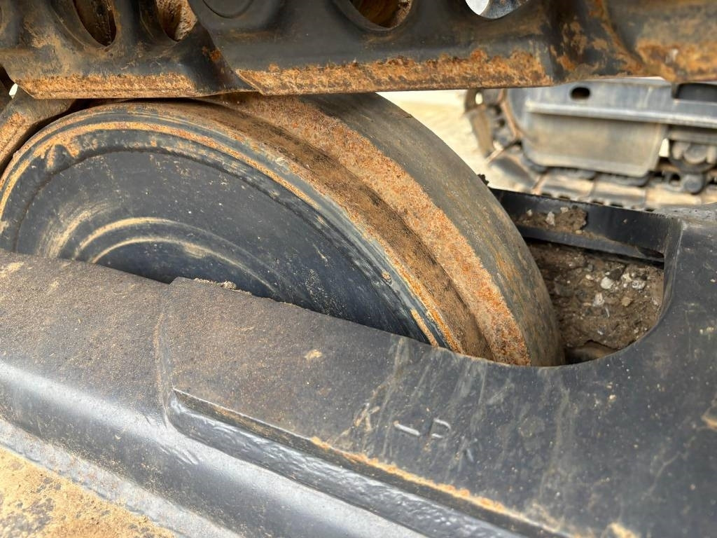 Jaunā Kāpurķēžu ekskavators Komatsu PC 210-10M0: foto 26