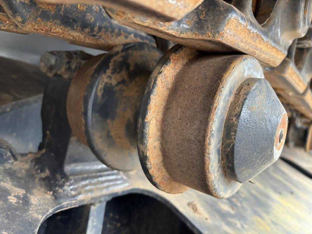 Jaunā Kāpurķēžu ekskavators Komatsu PC 210-10M0: foto 22