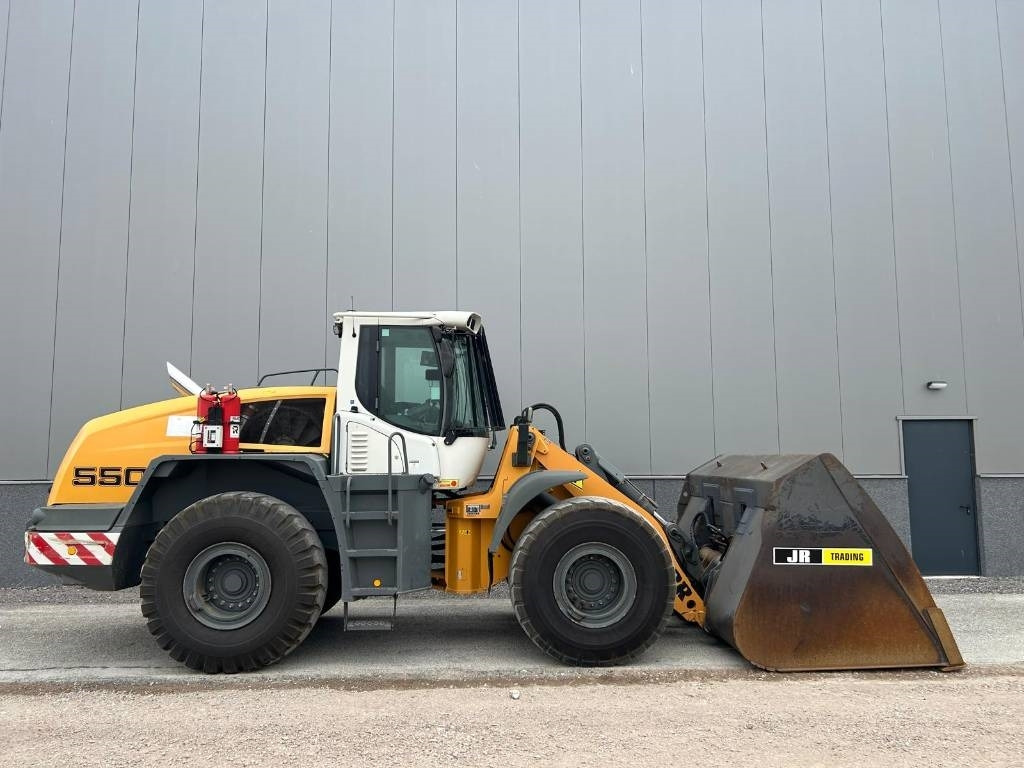 Liebherr L 550 (Comes with High-tip - Mit Hochkipper) - Riteņu iekrāvējs: foto 5 Liebherr L 550 (Comes with High-tip - Mit Hochkipper) - Riteņu iekrāvējs: foto 5