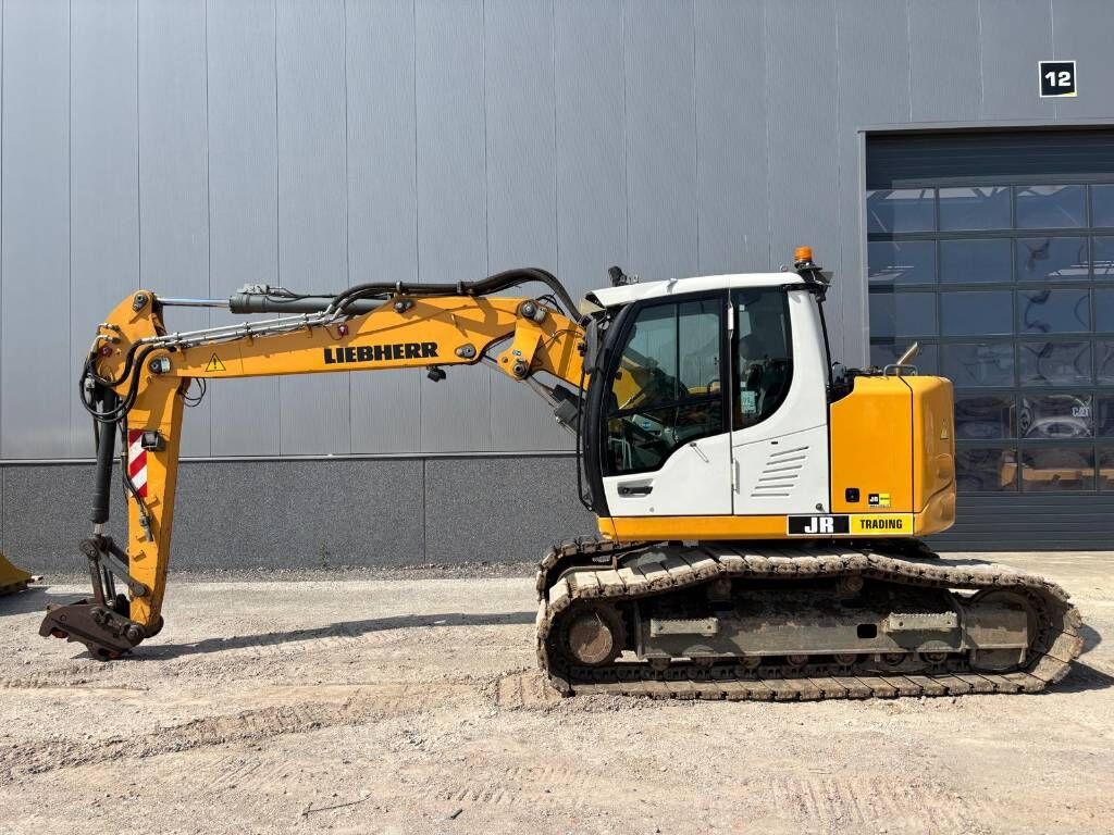 Liebherr R 914 Compact Litronic Liebherr R 914 Compact Litronic - Kāpurķēžu ekskavators: foto 1 Liebherr R 914 Compact Litronic Liebherr R 914 Compact Litronic - Kāpurķēžu ekskavators: foto 1