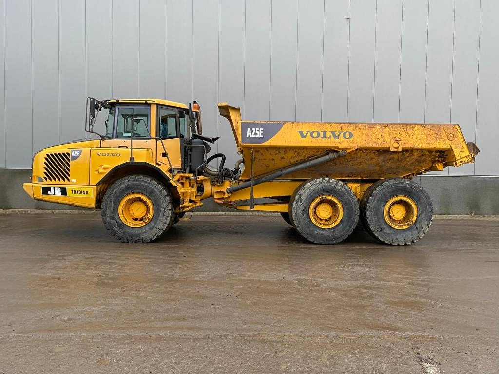 Volvo A 25 E - Artikulētias pašizgāzējs: foto 2 Volvo A 25 E - Artikulētias pašizgāzējs: foto 2