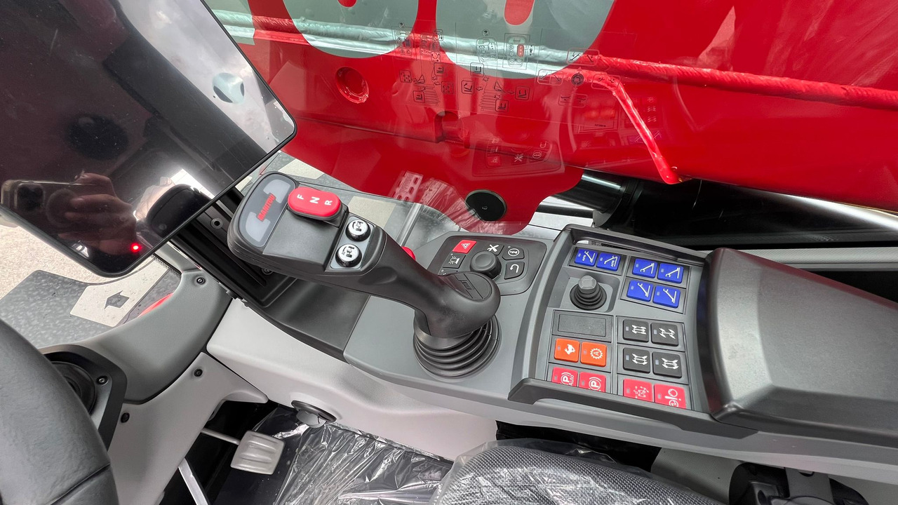 MANITOU MRT 2260 - Teleskopiskais iekrāvējs: foto 5 MANITOU MRT 2260 - Teleskopiskais iekrāvējs: foto 5