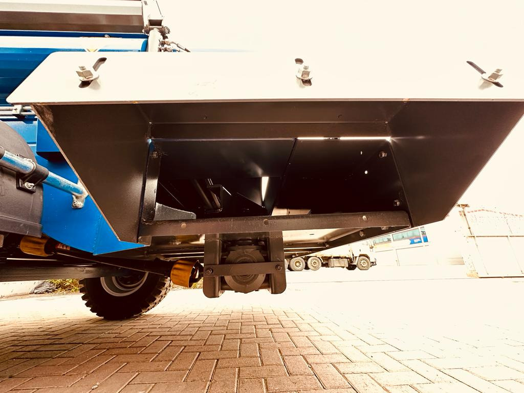 Organisko mēslu izkliedētājs Novatar MANURE SPREADER FOR TREES AND ROWS: foto 15
