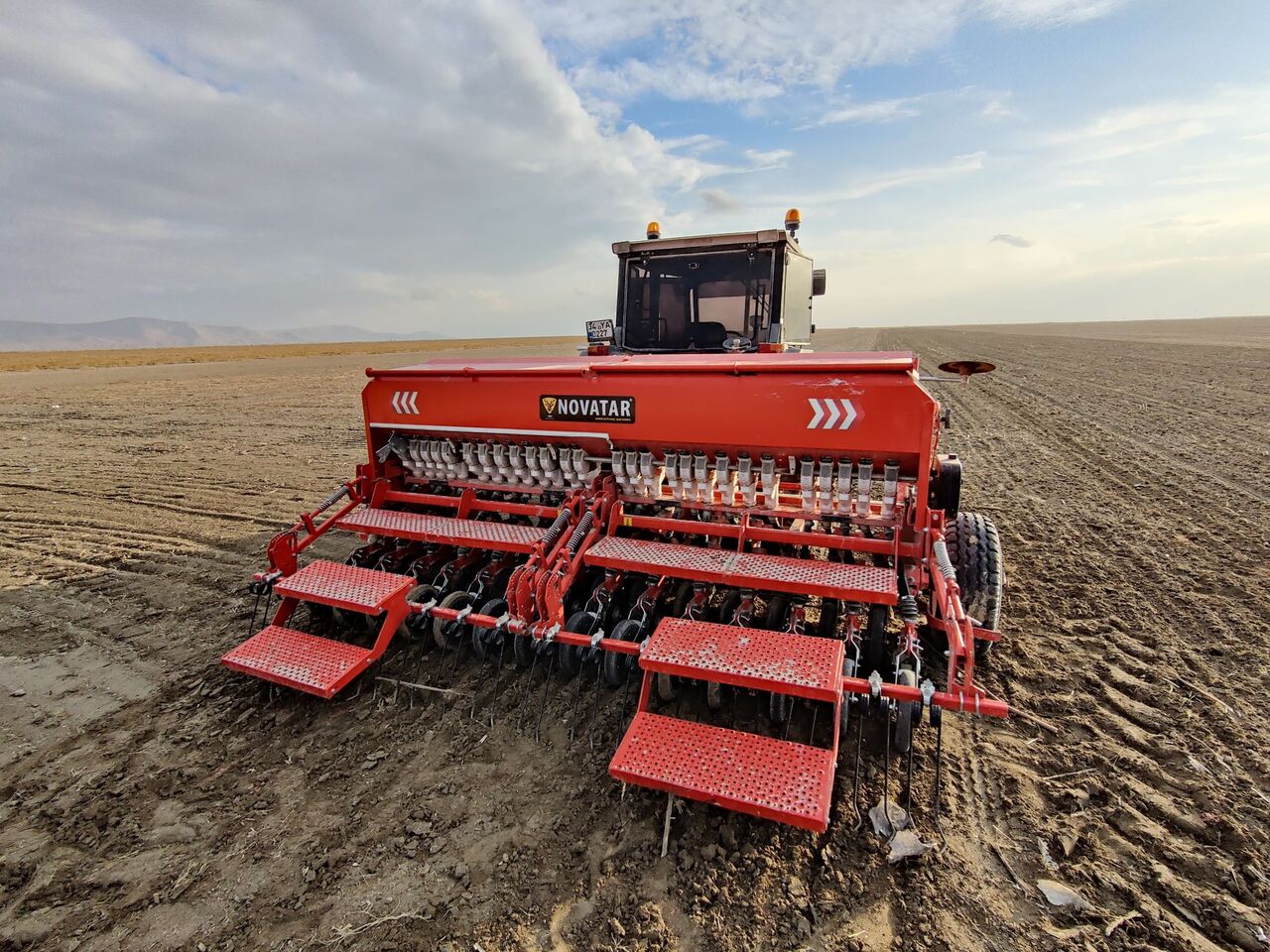 Novatar Seed Drill Machine - DARCY SERIES - Kombinētā sējmašīna: foto 3 Novatar Seed Drill Machine - DARCY SERIES - Kombinētā sējmašīna: foto 3