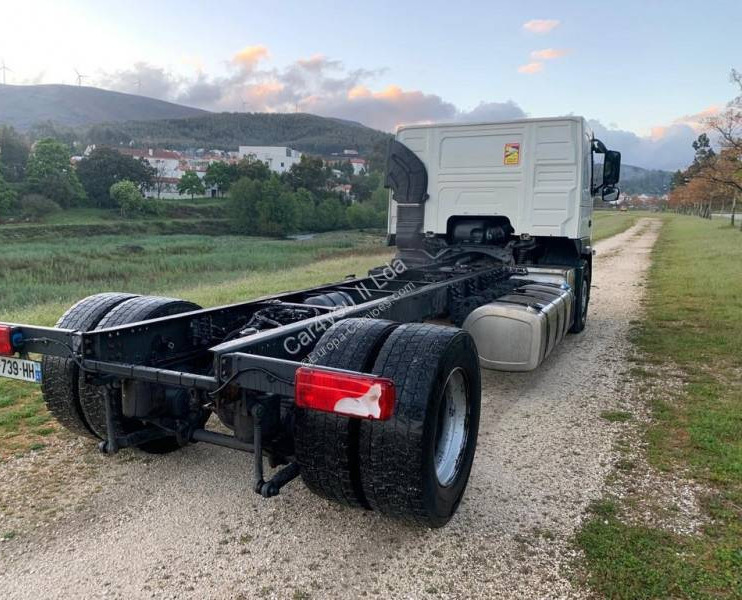 Volvo FM 460 - Šasija kravas automašīna: foto 4 Volvo FM 460 - Šasija kravas automašīna: foto 4