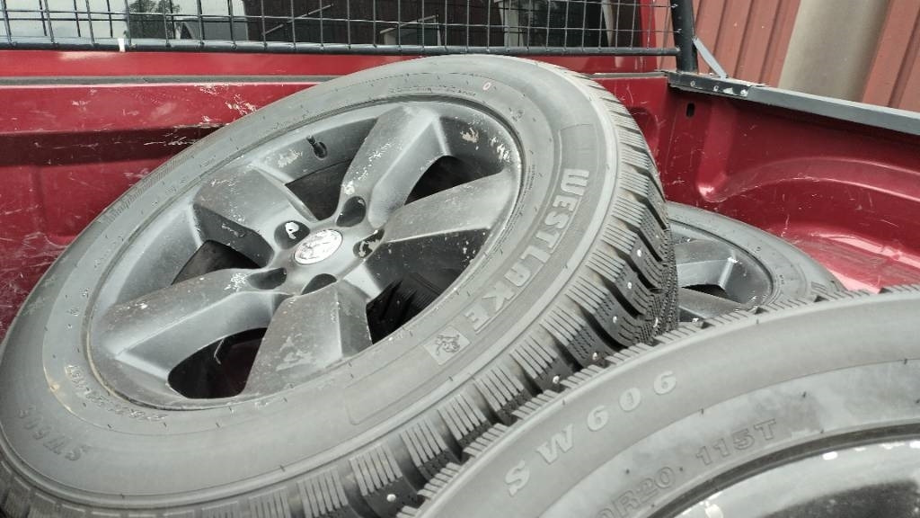 Pikaps Dodge RAM 1500 5,7 hemi: foto 6 Pikaps Dodge RAM 1500 5,7 hemi: foto 6
