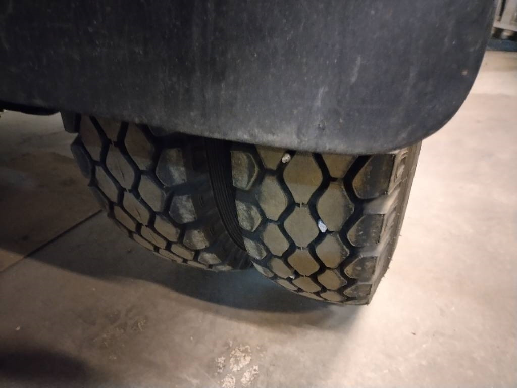 Mercedes-Benz 4x4 Kippilava,museo rekisterissä  - Kravas automašīna pašizgāzējs: foto 4 Mercedes-Benz 4x4 Kippilava,museo rekisterissä  - Kravas automašīna pašizgāzējs: foto 4