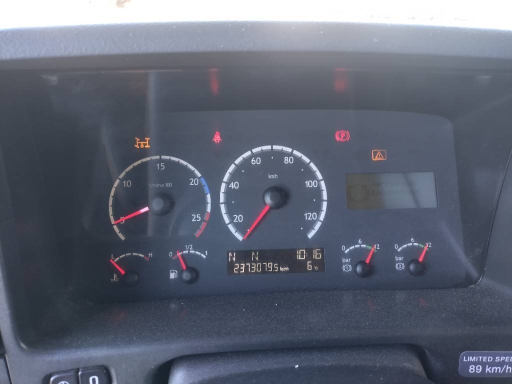 Kravas automašīna ar tentu Scania Nousukapelli+Jyki kärry 3m sisäkork.liukukatot: foto 16