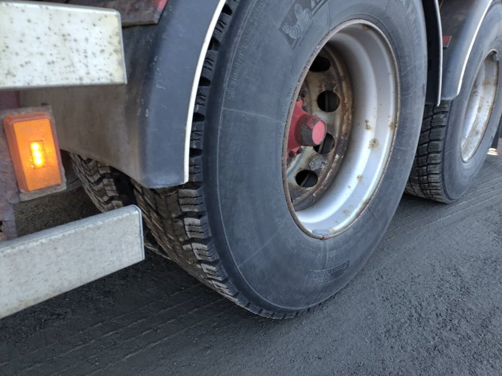 Kravas automašīna ar tentu Scania Nousukapelli+Jyki kärry 3m sisäkork.liukukatot: foto 7
