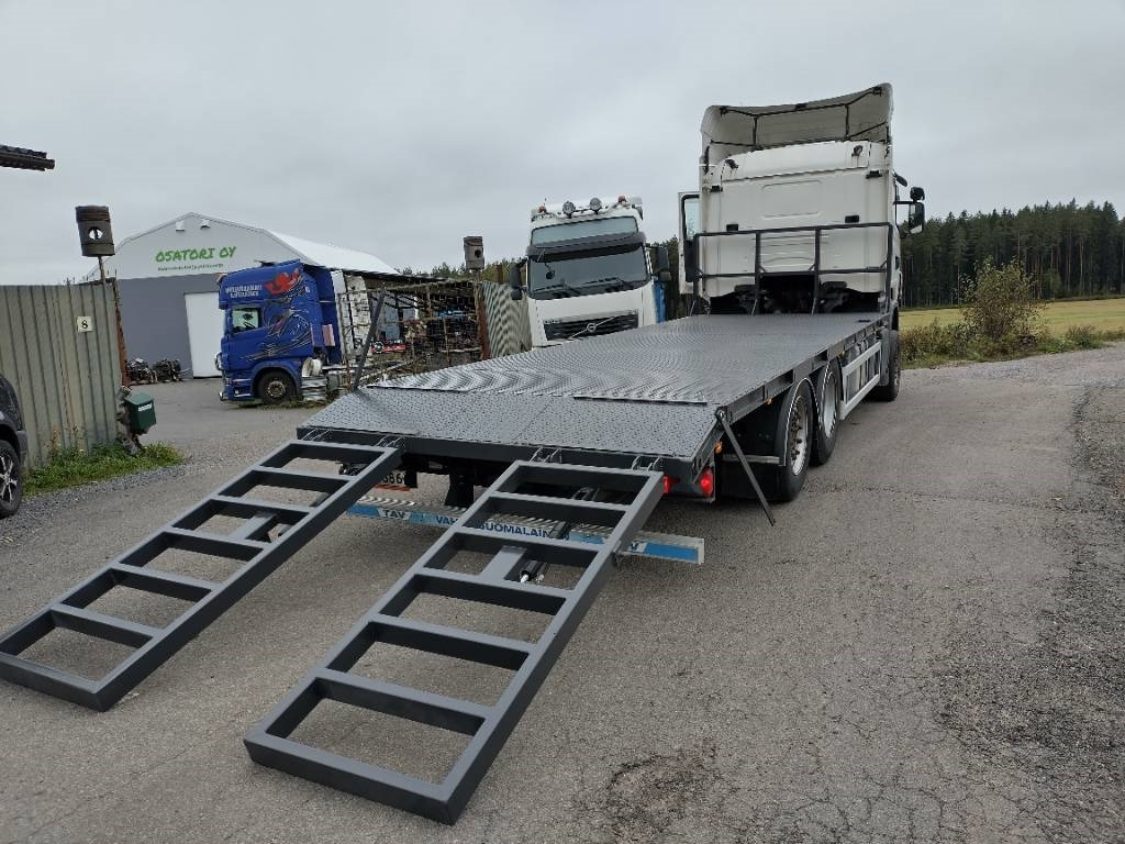 Scania R560 6x2 täysilmaj.uusi koneenkuljetusritilä - Bortu kravas automašīna/ Platforma: foto 4 Scania R560 6x2 täysilmaj.uusi koneenkuljetusritilä - Bortu kravas automašīna/ Platforma: foto 4