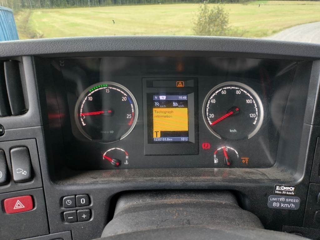 Scania R560 6x2 täysilmaj.uusi koneenkuljetusritilä - Bortu kravas automašīna/ Platforma: foto 5 Scania R560 6x2 täysilmaj.uusi koneenkuljetusritilä - Bortu kravas automašīna/ Platforma: foto 5
